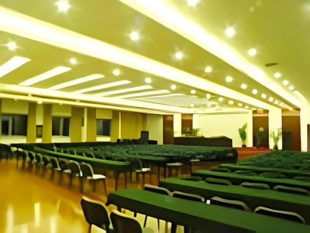 New Friendship Hotel Luoyang  Zewnętrze zdjęcie